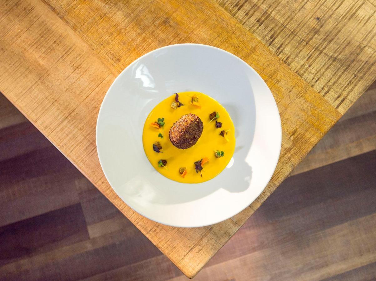 Logis Hotel Restaurant Uzes Pont Du Gard ภายนอก รูปภาพ