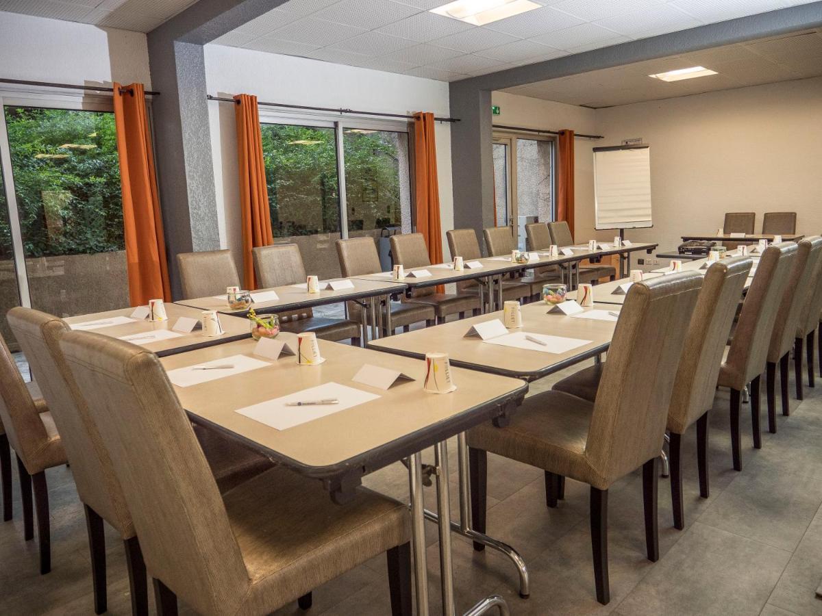 Logis Hotel Restaurant Uzes Pont Du Gard ภายนอก รูปภาพ